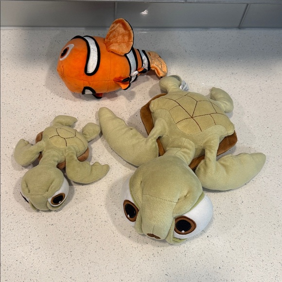 Disney finding Nemo Turtle and Fish Plush Toy Set - Picture 5 of 7
